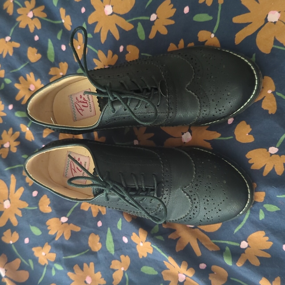 Pinup Couture Oxford Pumps